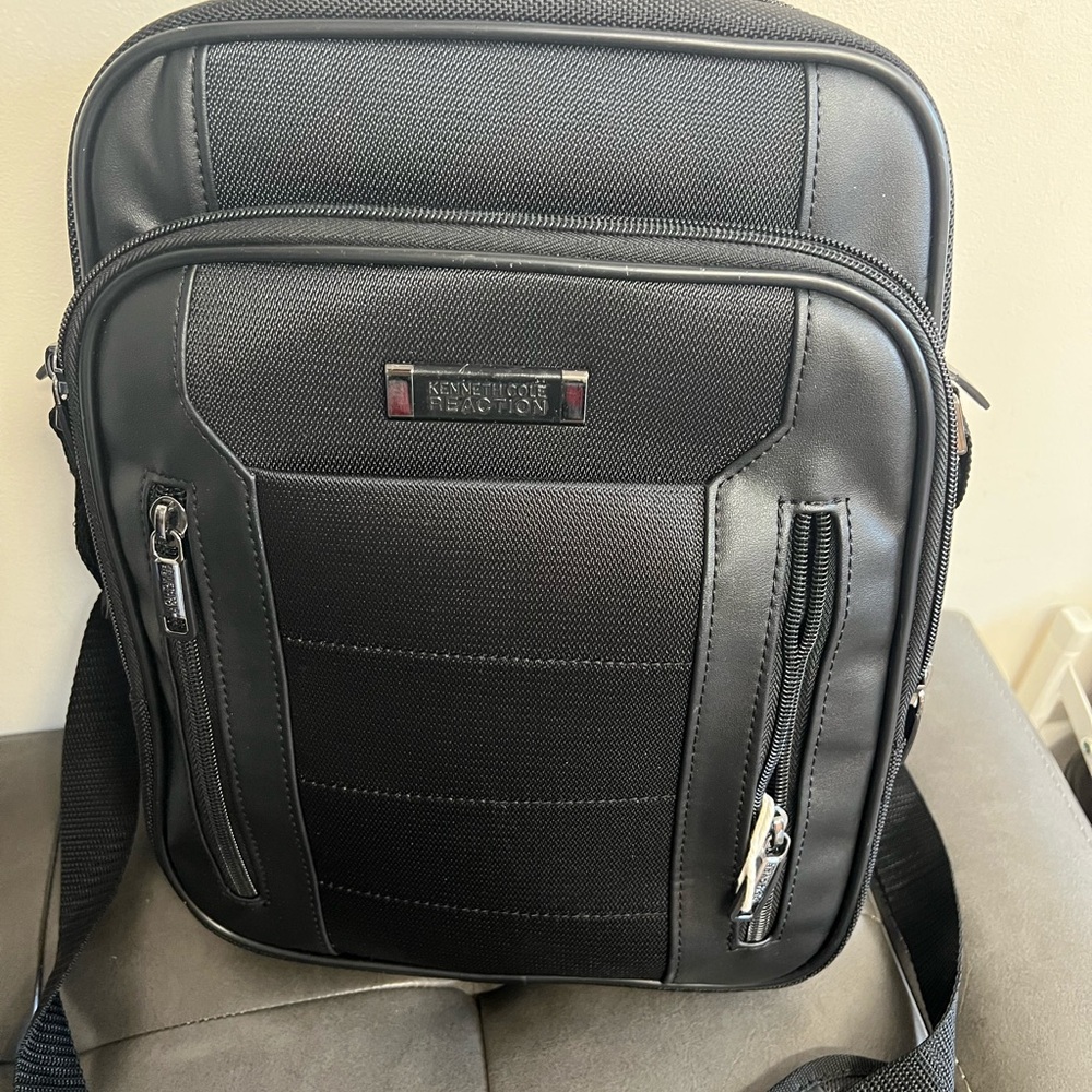 Kenneth Cole Black and Gray Men's Messenger Bag